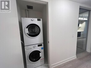 110 Broadway Ave in Toronto, ON - Building Photo - Building Photo