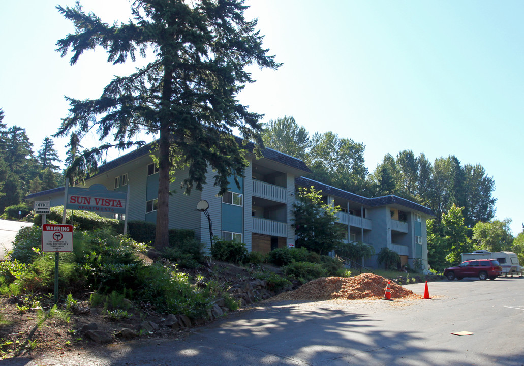 Sun Vista Apartments in Kent, WA - Building Photo