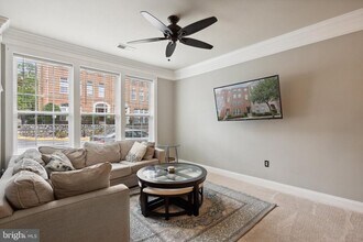 15211 Lancashire Dr in Woodbridge, VA - Building Photo - Building Photo