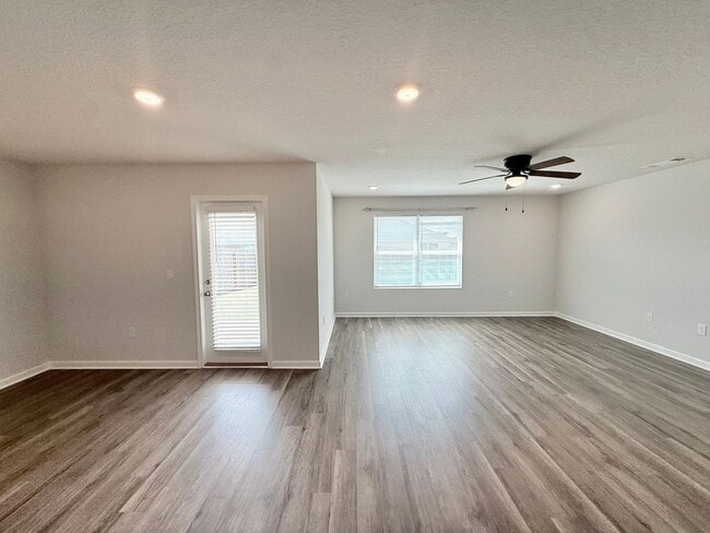 4383 Winged Elm Ct in Pace, FL - Building Photo - Building Photo