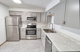 197 Flintridge in Rockford, IL - Building Photo - Building Photo