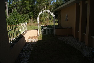 7564 River Country Dr in Spring Hill, FL - Building Photo - Building Photo