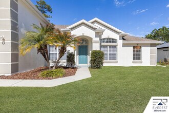 7 Undermount Path E in Palm Coast, FL - Building Photo - Building Photo