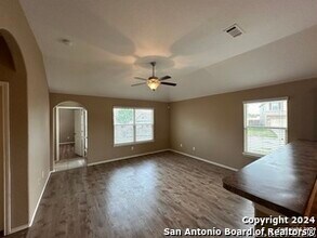 3327 Candlemoon Dr in San Antonio, TX - Building Photo - Building Photo