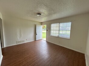 1205 Kathey Dr in Killeen, TX - Building Photo - Building Photo