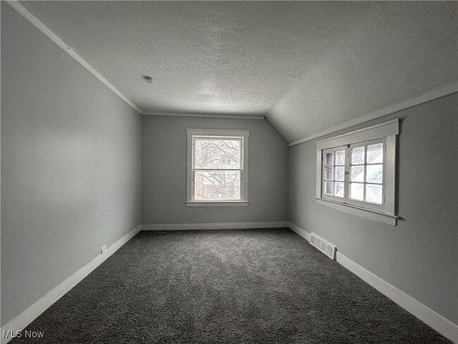 property at 3233 W 94th St