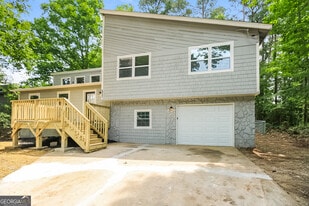 6862 Red Maple Dr in Rex, GA - Building Photo