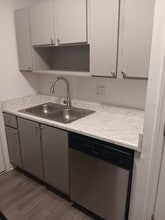 Pinetree Place Apartments in Memphis, TN - Foto de edificio - Building Photo