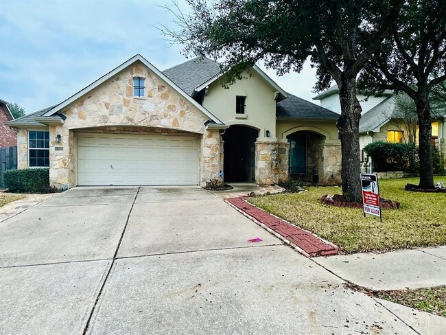 10816 Split Stone Way in Austin, TX - Building Photo - Building Photo