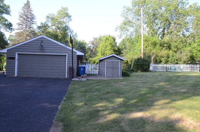 3518 Druid Ln in Minnetonka, MN - Building Photo - Building Photo