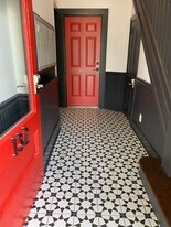 132 Main St in Phoenixville, PA - Building Photo