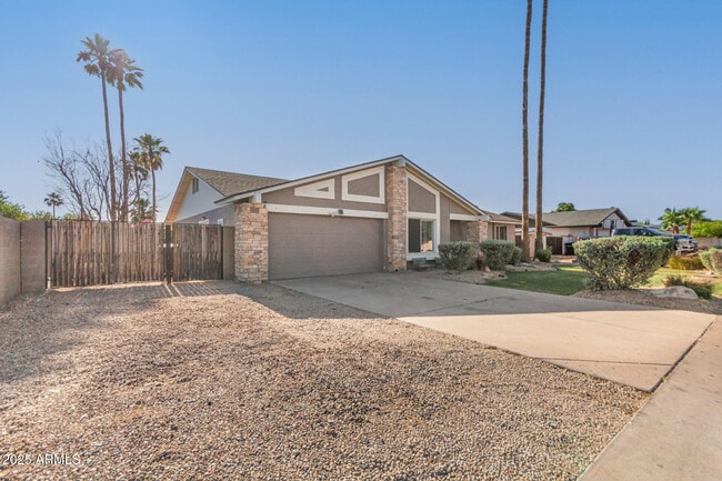 14034 N 60th St in Scottsdale, AZ - Building Photo - Building Photo