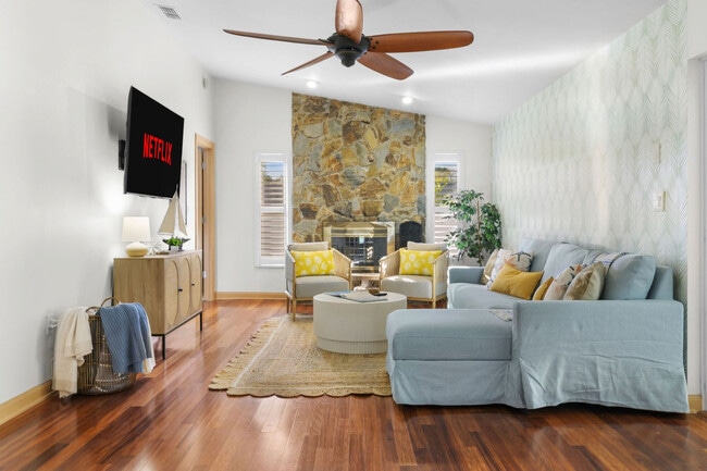 9414 Laura Anne Dr
