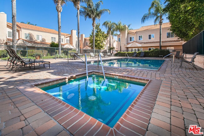 property at 5200 White Oak Ave