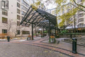 211 St Patrick St in Toronto, ON - Building Photo - Building Photo