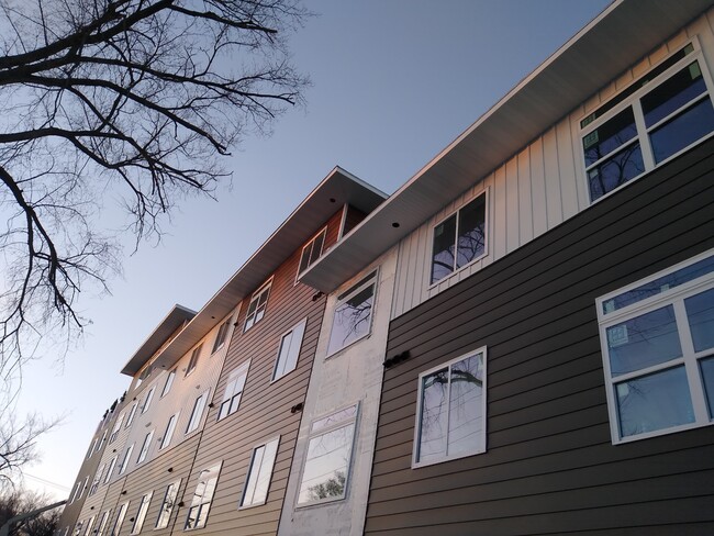 The View on University Apartments in Fargo, ND - Foto de edificio - Building Photo