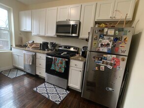 92 University Rd, Unit 1 in Brookline, MA - Foto de edificio - Building Photo