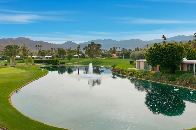 47125 El Menara Cir in Palm Desert, CA - Building Photo - Building Photo