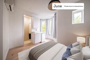 Room in Shared 4 bed/4 bath home in Brooklyn, NY - Building Photo