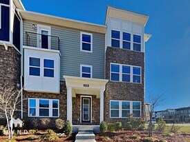 2330 Aria Park Dr in Charlotte, NC - Building Photo