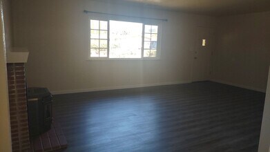 5490 King Rd in Loomis, CA - Building Photo - Building Photo