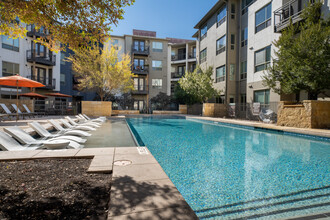 Bridge at Midtown Commons in Austin, TX - Building Photo - Building Photo