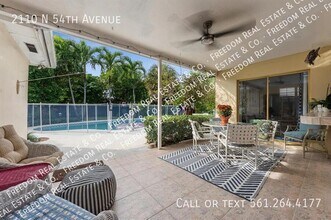 2110 N 54th Ave in Hollywood, FL - Building Photo - Building Photo