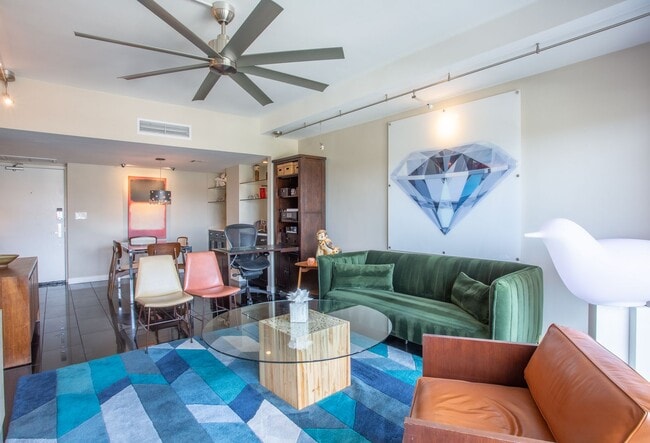 property at 805 N 4th Ave