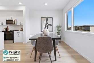 7510 Klapstein Link SW in Edmonton, AB - Building Photo - Building Photo