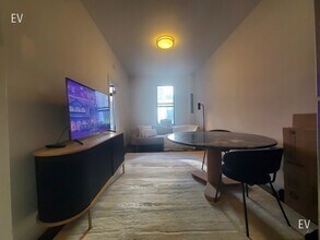 37 E 65th St in New York, NY - Building Photo - Building Photo