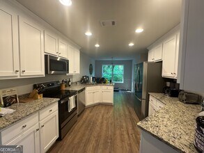 892 Belmont Park Dr in Commerce, GA - Building Photo - Building Photo