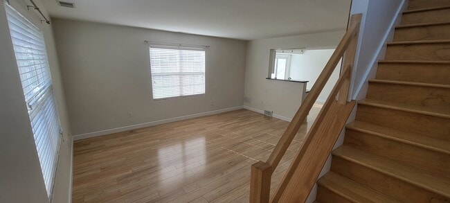 1643 Dogwood Dr in Crown Point, IN - Building Photo - Building Photo