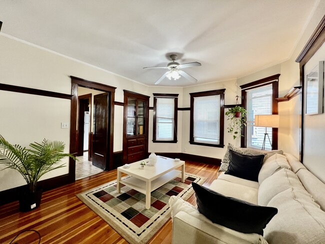 19 Turner St, Unit 2