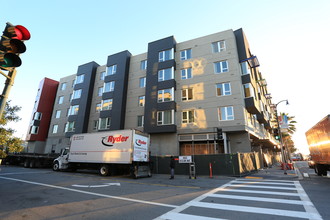 1100 Ocean Avenue in San Francisco, CA - Building Photo - Building Photo