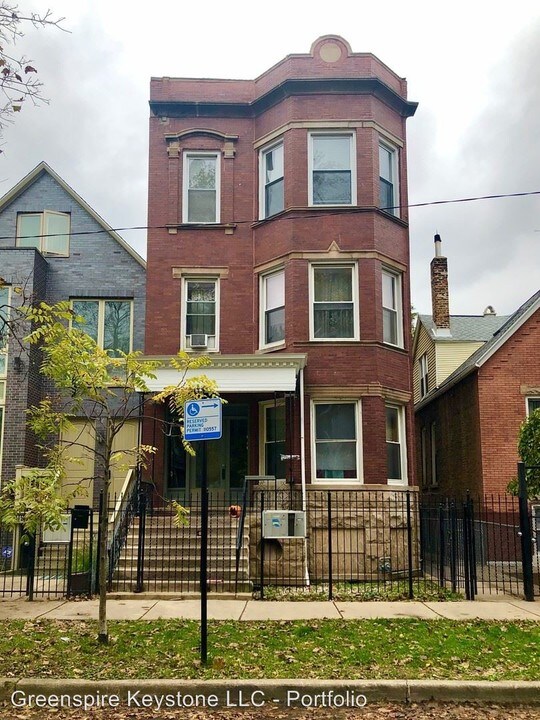 1908 N Keystone Ave in Chicago, IL - Building Photo