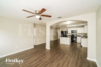 11326 Fire Canyon in San Antonio, TX - Building Photo - Building Photo