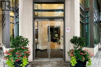 88 Broadway Ave in Toronto, ON - Building Photo - Building Photo