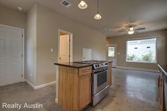 811 W 30th St in Austin, TX - Building Photo - Building Photo