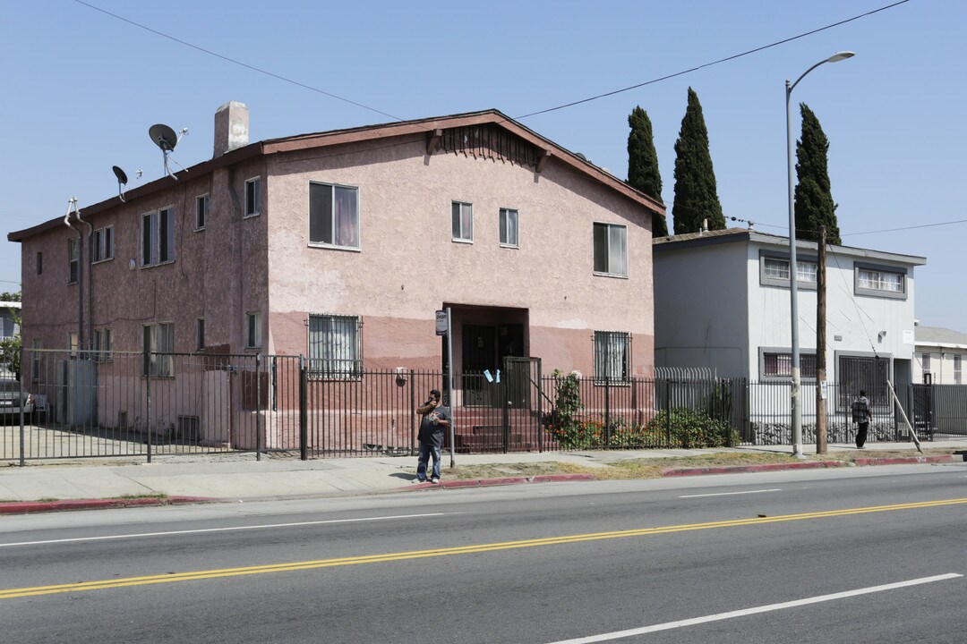 5100 Compton Ave in Los Angeles, CA - Building Photo