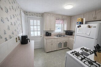 45 McPhee Rd in Framingham, MA - Building Photo - Building Photo