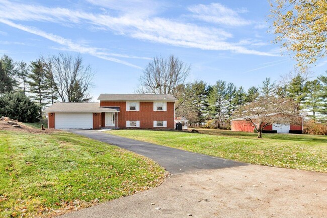 49 Commanche Ct in Granville, OH - Building Photo - Building Photo