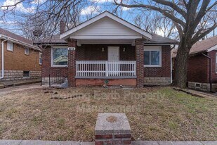 8212 Toddy Ave in St. Louis, MO - Building Photo