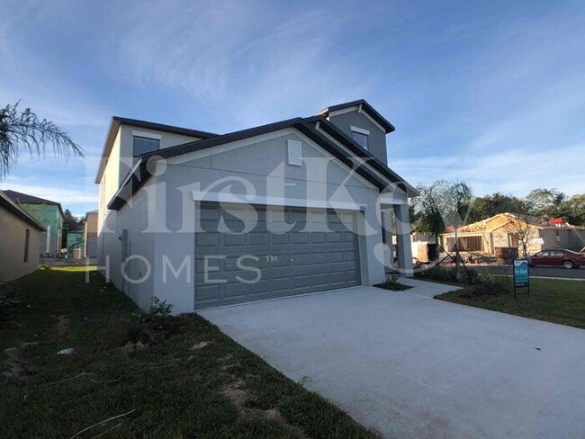 10001 RoseMary Leaf Ln in Riverview, FL - Foto de edificio - Building Photo