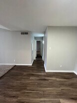 9255 W Sam Houston Pkwy S, Unit 102 in Houston, TX - Building Photo
