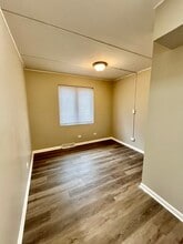 914 School St in Lisle, IL - Building Photo - Building Photo