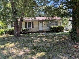 6917 Berkridge Ct in Hazelwood, MO - Building Photo
