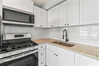 305 Roberts St in Houston, TX - Building Photo - Building Photo