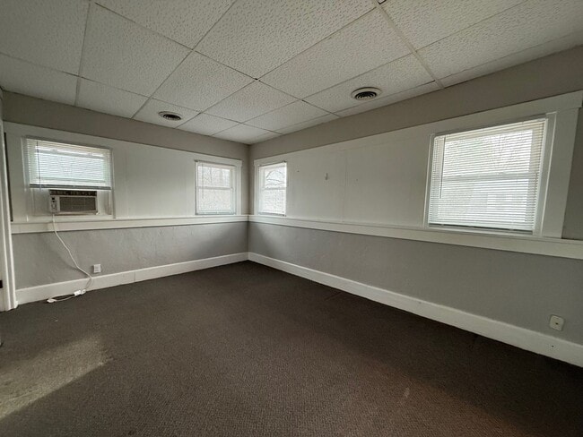 property at 1441 W Macon St