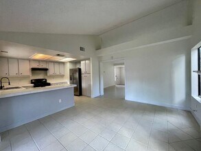 8522 Snow White Dr in El Cajon, CA - Building Photo - Building Photo