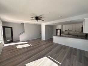 1426 Navaho Trail in Wilmington, NC - Building Photo - Building Photo